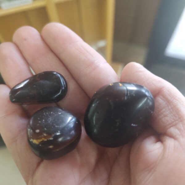 Tumbled Amber
