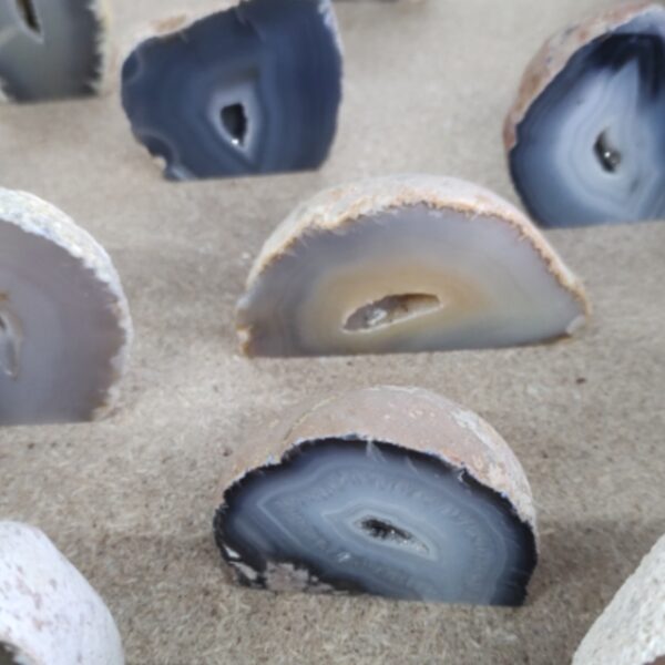 Agate Stand Up